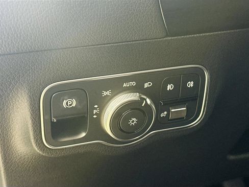 Certified 2026 Mercedes-Benz GLA 250 4MATIC image 10