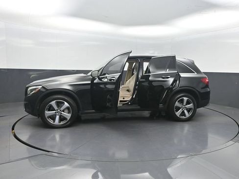 Used 2019 Mercedes-Benz GLC 300 image 30
