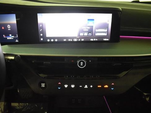 Certified 2025 Nissan Murano SL AWD/4WD image 19