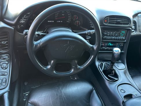 Used 2004 Chevrolet Corvette Z06 w/ Memory Package RWD image 15