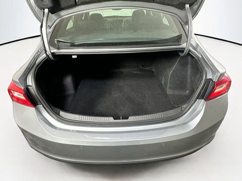 Used 2024 Chevrolet Malibu LT image 30