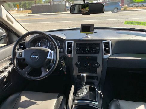 Used 2008 Jeep Grand Cherokee Laredo image 13