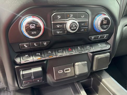 Certified 2021 GMC Sierra 1500 AT4 w/ AT4 Value Package AWD/4WD image 25