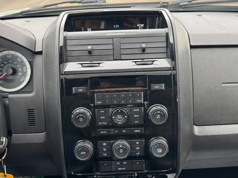 Used 2009 Ford Escape Limited AWD/4WD image 19