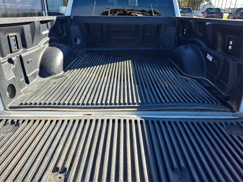 Certified 2025 Ford F250 XLT image 28