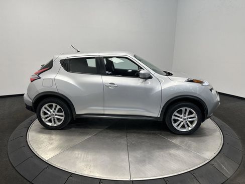Used 2016 Nissan Juke S image 7