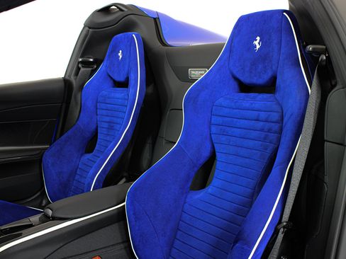 Certified 2022 Ferrari 812 GTS RWD image 80
