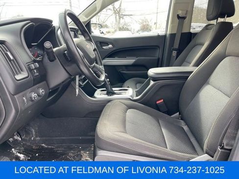 Used 2022 Chevrolet Colorado LT w/ LT Convenience Package image 6