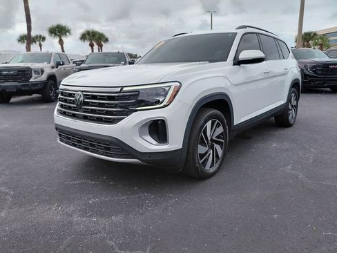 Used 2024 Volkswagen Atlas SE FWD image 7