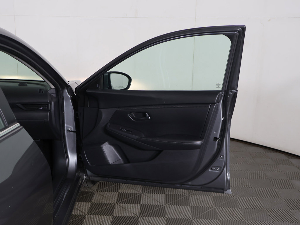 Used 2024 Nissan Sentra S FWD image 16