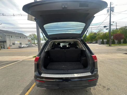 Used 2018 Volkswagen Tiguan S FWD image 9