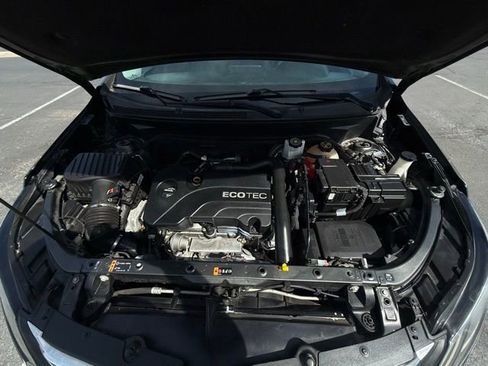 Used 2018 Chevrolet Equinox Premier image 29