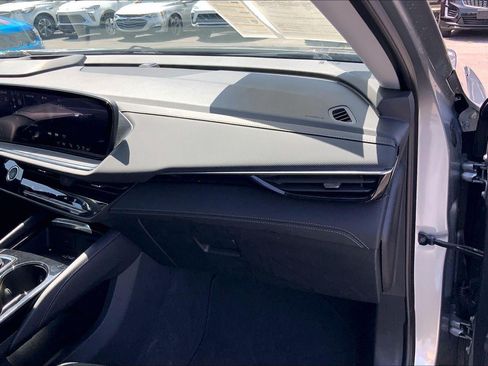 Used 2025 Buick Envision Preferred AWD/4WD image 15