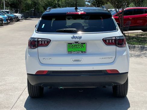 Used 2025 Jeep Compass Limited AWD/4WD image 5
