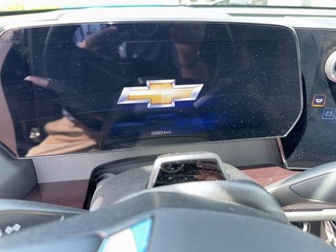 Used 2024 Chevrolet Traverse RS w/ LPO, Floor Liner Package AWD/4WD image 7