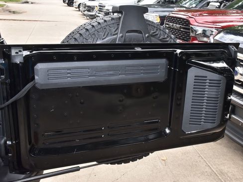 Certified 2025 Ford Bronco Badlands AWD/4WD image 45