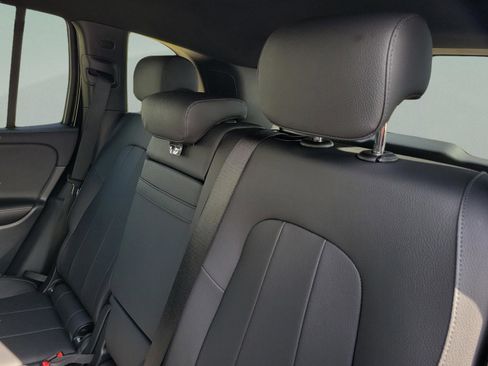 Certified 2025 Mercedes-Benz GLB 250 image 13