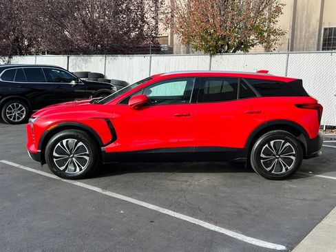 Used 2024 Chevrolet Blazer EV LT image 4