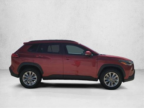 Certified 2023 Toyota Corolla Cross LE FWD image 4