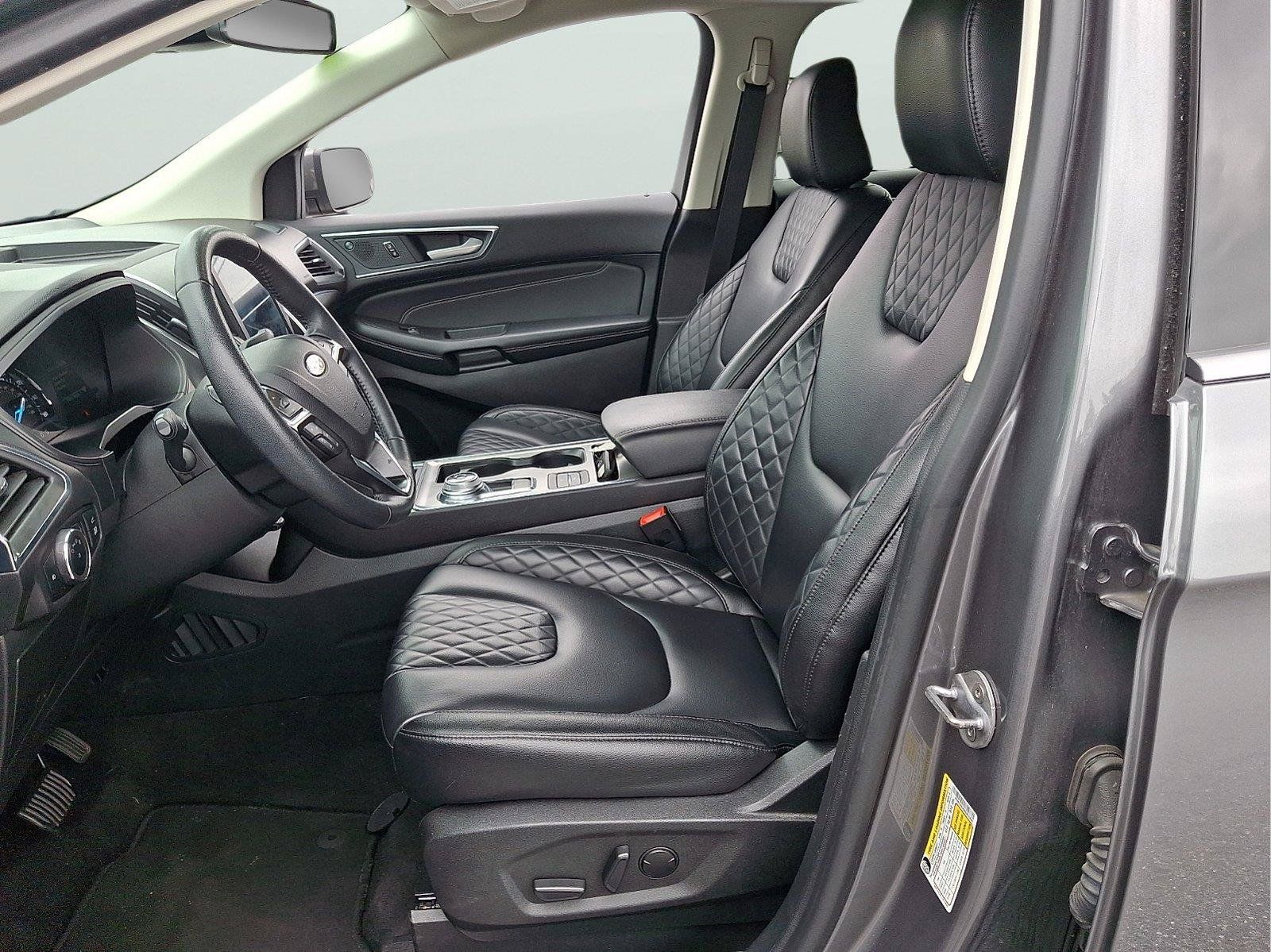 Used 2024 Ford Edge Titanium AWD/4WD image 9