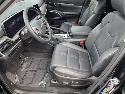 Used 2024 Kia Telluride SX FWD image 9