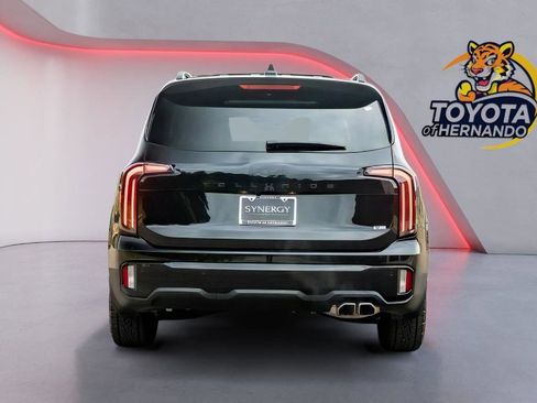 Used 2025 Kia Telluride AWD image 6