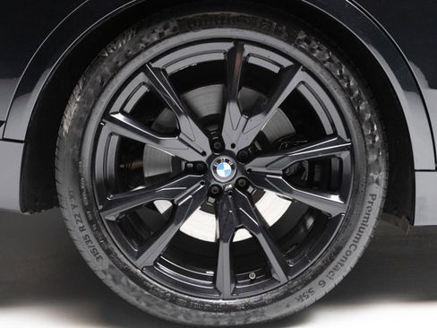 Used 2024 BMW X7 M60i w/ Executive Package image 39