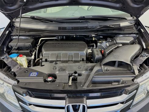 Used 2016 Honda Odyssey SE image 13