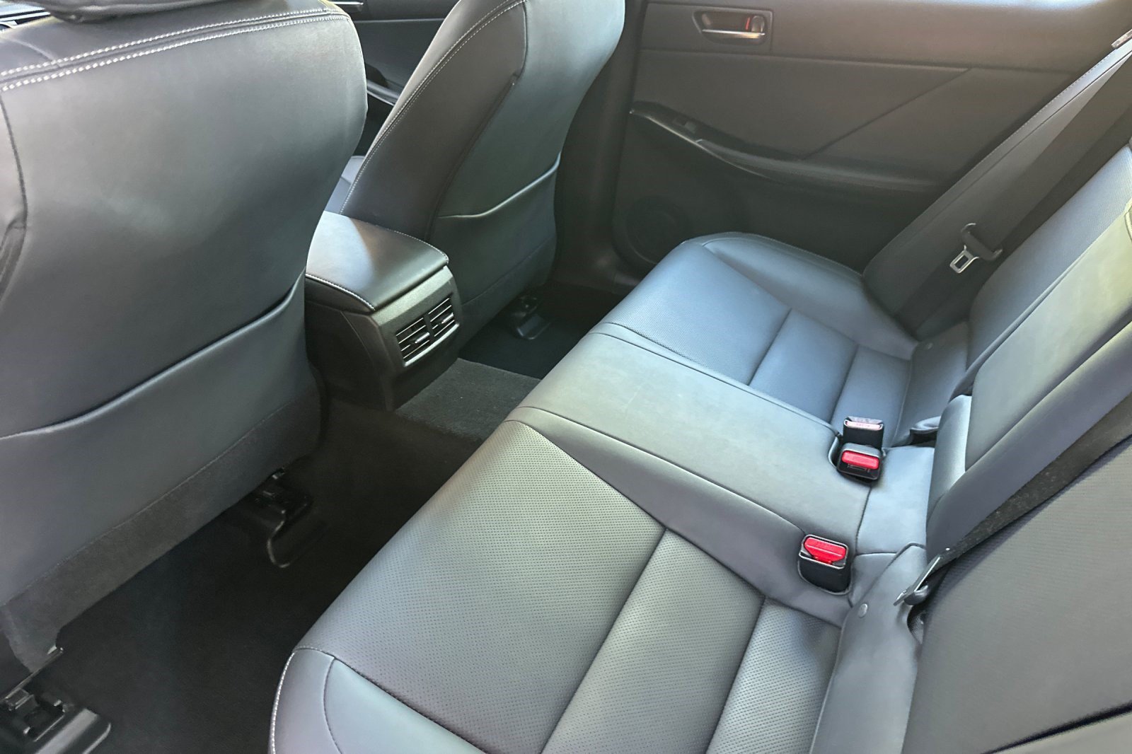 Used 2023 Lexus IS 300 w/ Premium Package RWD image 24