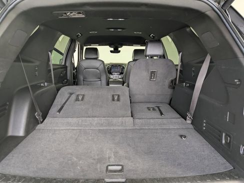 Used 2023 Chevrolet Traverse RS image 26
