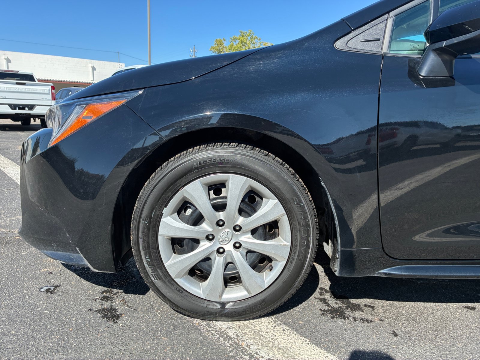 Used 2025 Toyota Corolla LE FWD image 10