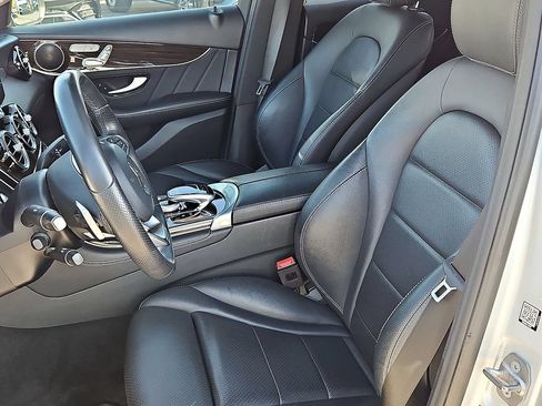 Used 2019 Mercedes-Benz GLC 300 4MATIC Coupe image 16