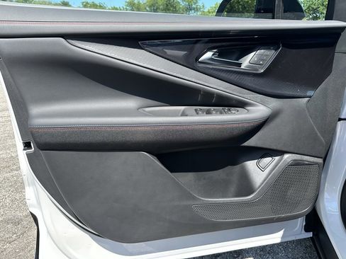 New 2025 Chevrolet Blazer EV RS image 28