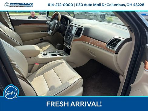 Used 2011 Jeep Grand Cherokee Overland AWD/4WD image 16