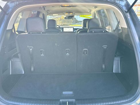 Used 2024 Kia Telluride S image 28