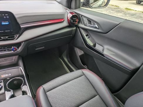 Used 2025 Chevrolet Equinox RS w/ Safety and Technology Package FWD image 17