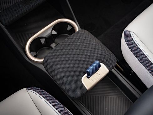 Certified 2025 MINI Cooper Countryman S image 31