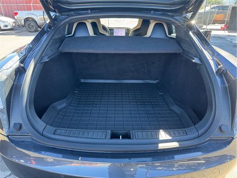 Used 2015 Tesla Model S 70D image 21