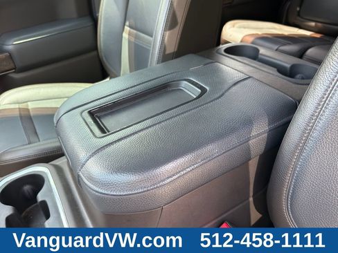 Used 2019 GMC Sierra 1500 Denali w/ Driver Alert Package II AWD/4WD image 16