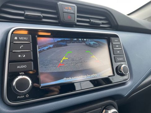 Used 2025 Nissan Versa SV image 22