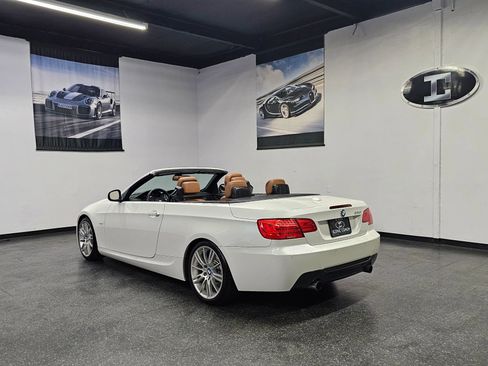 Used 2013 BMW 335i 335i Convertible 2D image 22