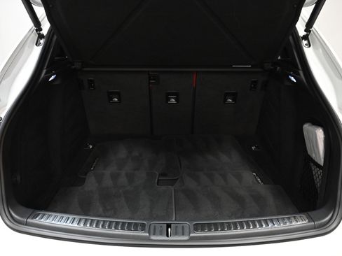 Used 2023 Porsche Macan image 47