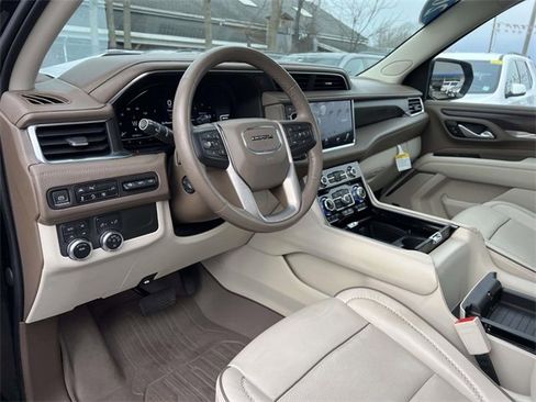 Certified 2022 GMC Yukon Denali image 16
