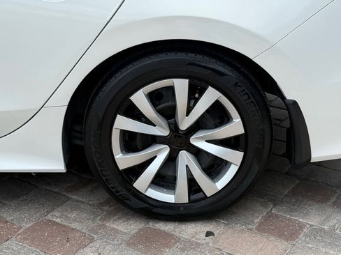 Used 2023 Honda Civic LX image 10