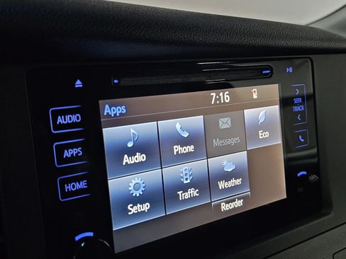 Used 2016 Toyota Sienna LE FWD image 29