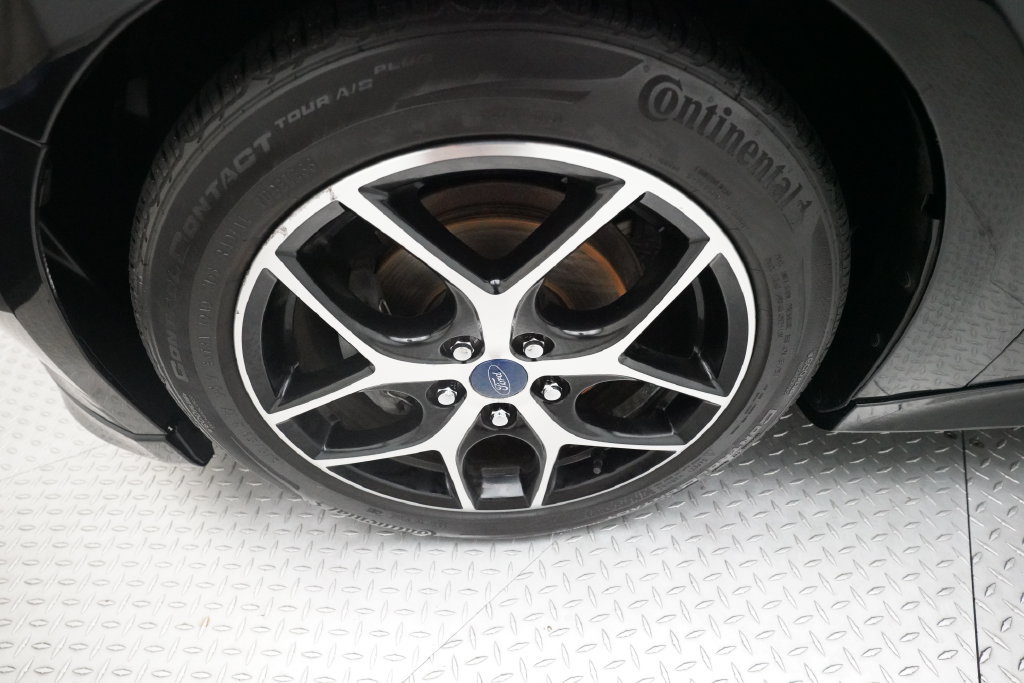 Used 2016 Ford Focus SE w/ SE Sport Package FWD image 22