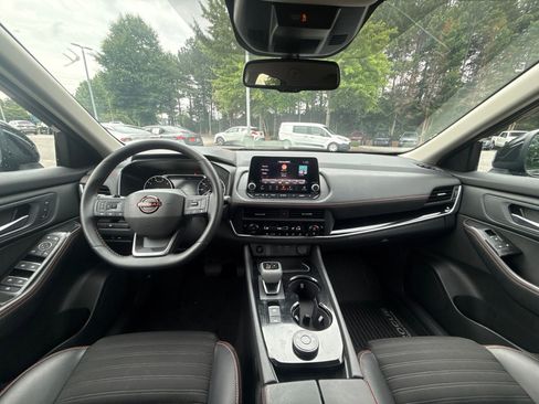 Certified 2025 Nissan Rogue SV w/ Rock Creek Premium Package AWD/4WD image 9