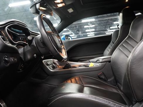 Used 2016 Dodge Challenger SRT Hellcat RWD image 11