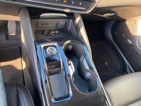 Used 2025 Buick Envision Preferred image 22