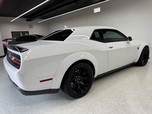 Used 2023 Dodge Challenger SRT Hellcat RWD image 6
